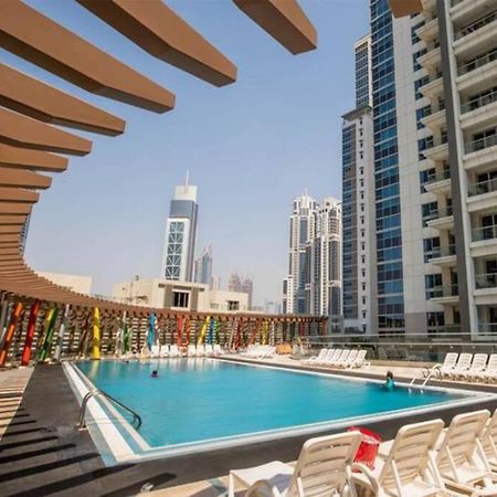 Higuests - Roomy Apt With Infinity Pool Close To Burj Khalifa Дубай Екстериор снимка