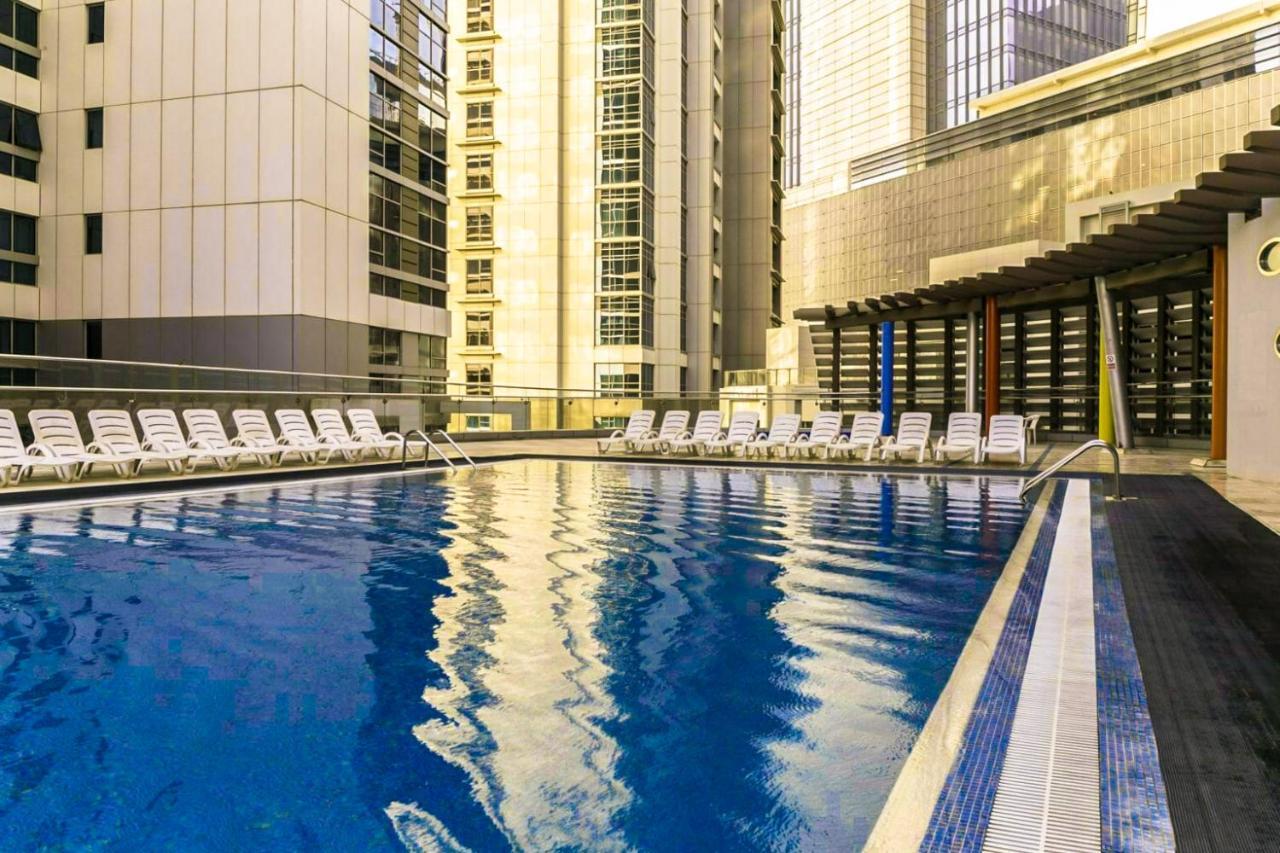 Higuests - Roomy Apt With Infinity Pool Close To Burj Khalifa Дубай Екстериор снимка